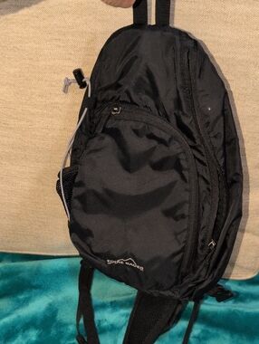 Eddie Bauer Stowaway 10L Packable Sling Bag In Black